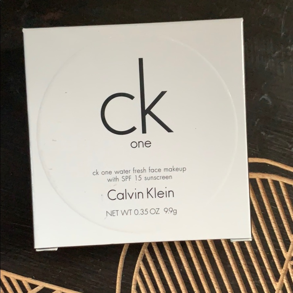 CK water fresh face makeup Shade 800 Cappuccino